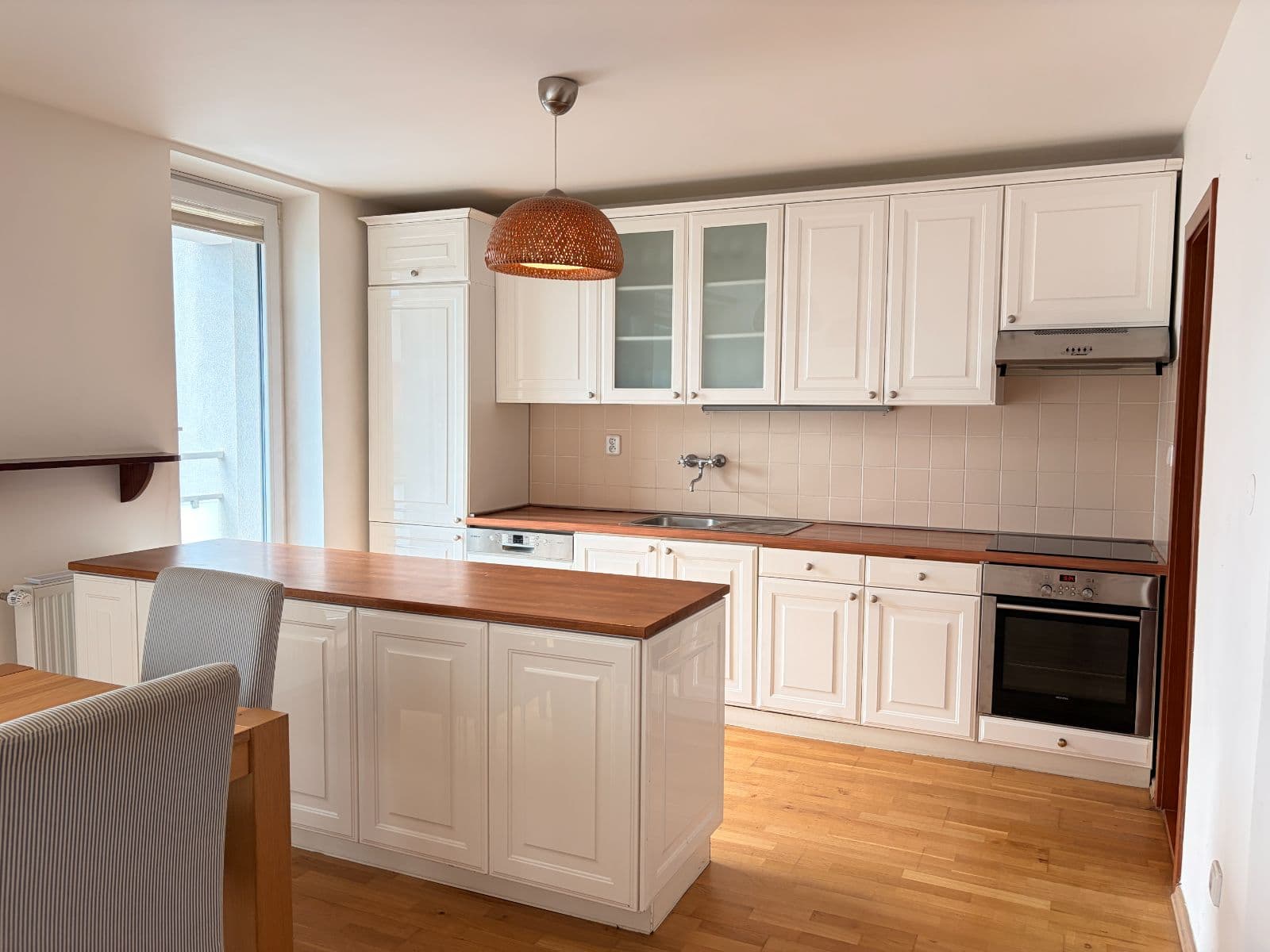 Pronájem rodinného domu 6+1, 258 m2, zahrada 185 m2, Na Fialce I, Praha - Řepy